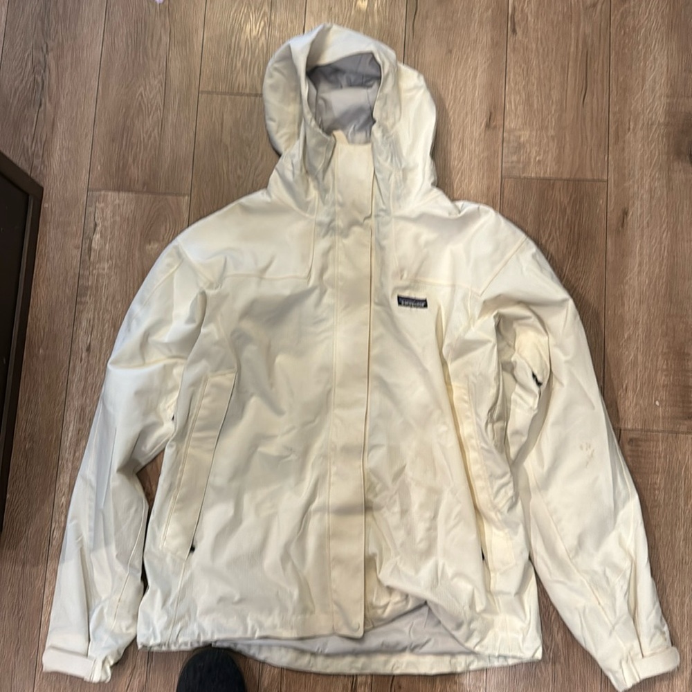 Patagonia Ski jacket/shell.  Minor stains as seen in pictures, otherwise great.